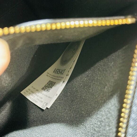 Versace Medusa Black Gold Canvas Medium Tote Greca Strap Bag NWT $1,275 - Picture 10 of 15